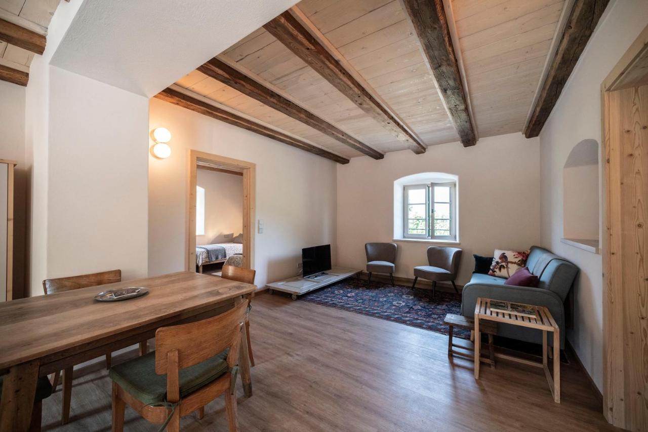 Weingut Kornell - Schafferhaus Cosmas Und Zeder Apartment Terlano Exterior photo